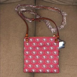 Dooney & Bourke Bags - Dooney and Bourke Crossbody Dooney & Bourke Bags - Dooney and Bourke Crossbody